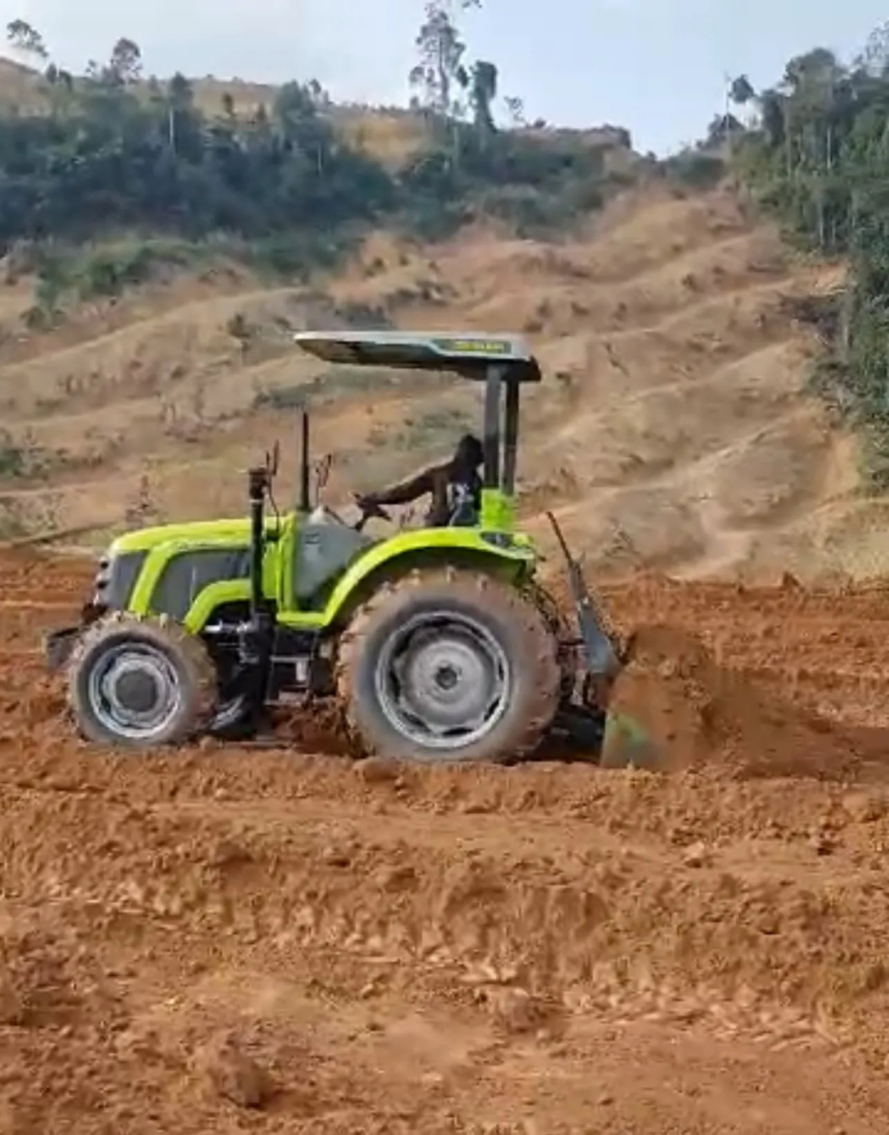 Zoomlion RK1104-A Bucket Installation - 1